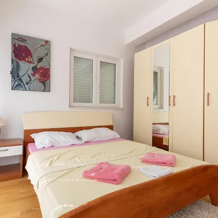 Two-bedroom In Клек