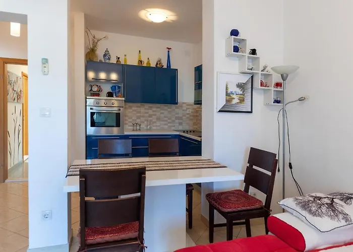 Two-bedroom In 公寓 *