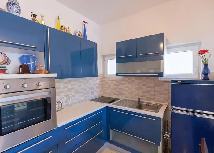 Two-bedroom In Apartamento *